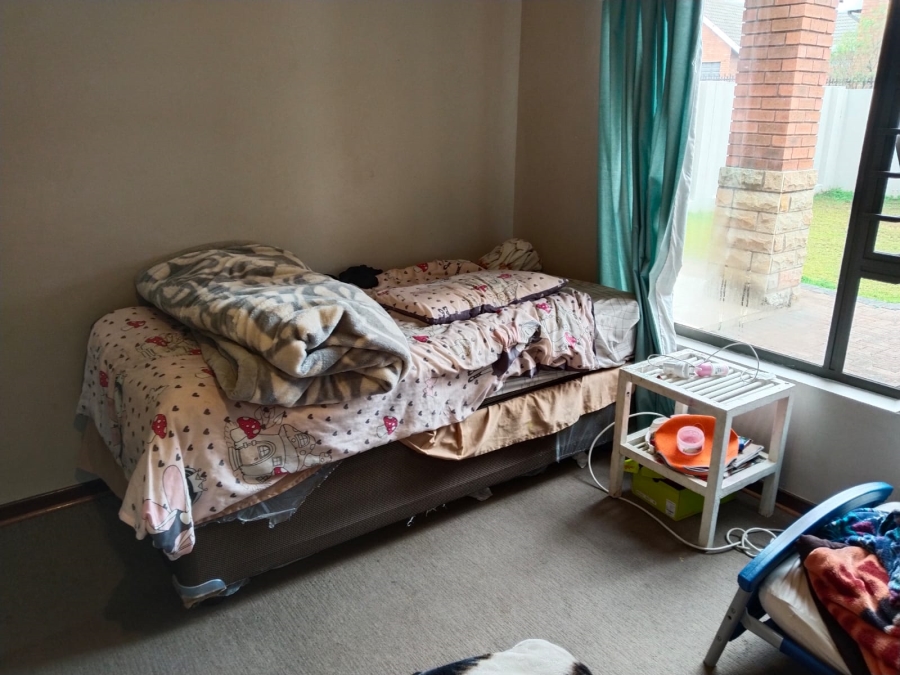 To Let 3 Bedroom Property for Rent in Hillside Free State